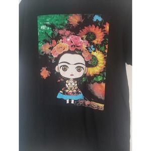 Frida black shirt size M